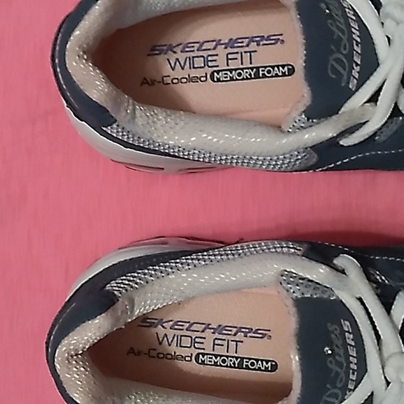 NWOT Women's Skechers D'LITES blue shoes size 7.5 - Picture 2 of 10